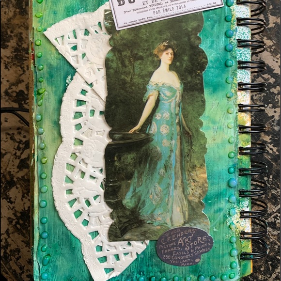 Meet your Posher, Carrie - Picture 2 of 4